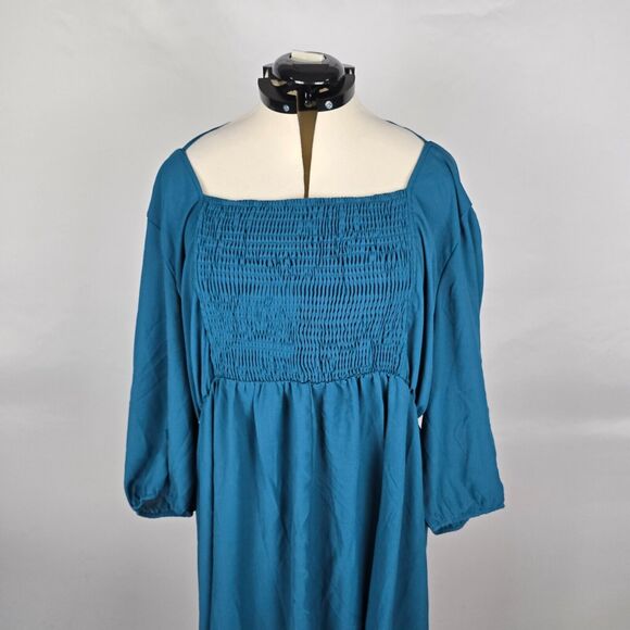 Bloomchic Dress Women's 2X Blue Off - On Shoulder Fit & Flare Midi Shirred NWT - Picture 2 of 10